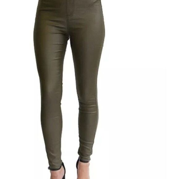 Almost Famous High Rise Skinny Leg Junior's Coated Finish olive Jeans size 3 NWT - Picture 3 of 7